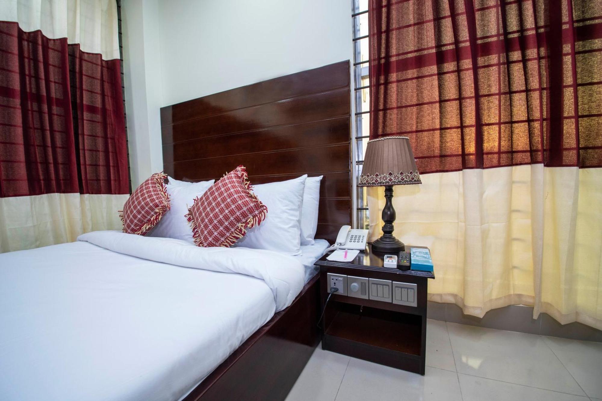 Hotel Ali Plaza Силхет Экстерьер фото